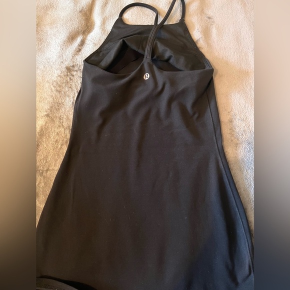 Lululemon tank top built in bra size 2 - Picture 3 of 6